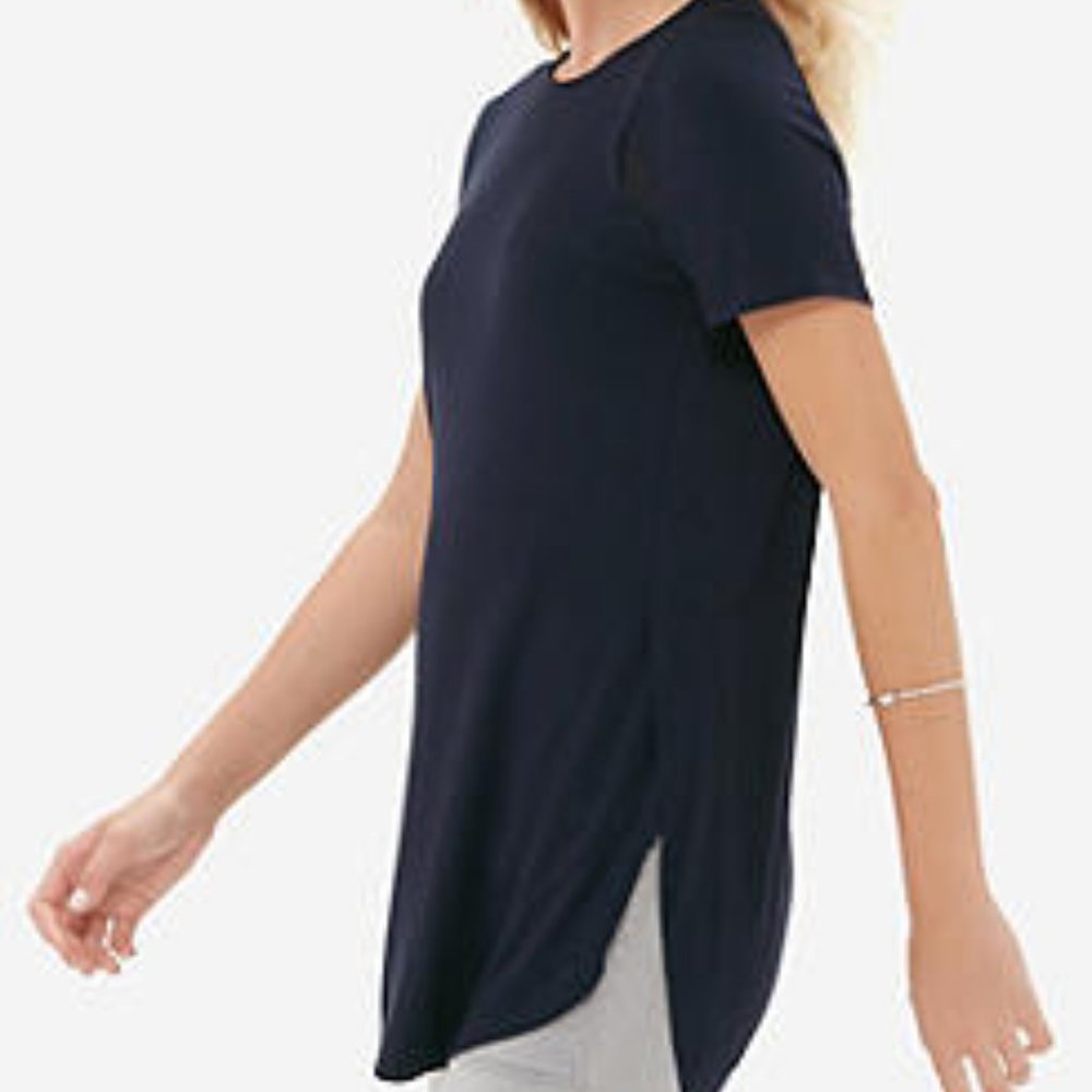 THE LIMITED ~ Inset Shoulders Tunic Tee Navy Sz M